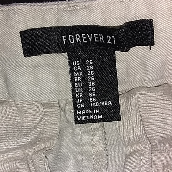 Forever 21 Shorts Size 26 Inch Waist - Picture 3 of 3